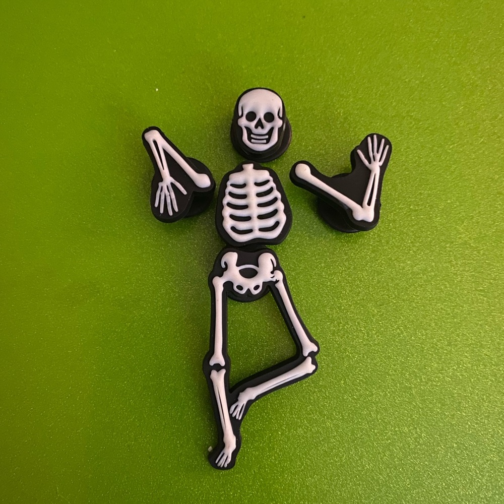Crocs jibbets jibbitz Halloween, skeleton sculls